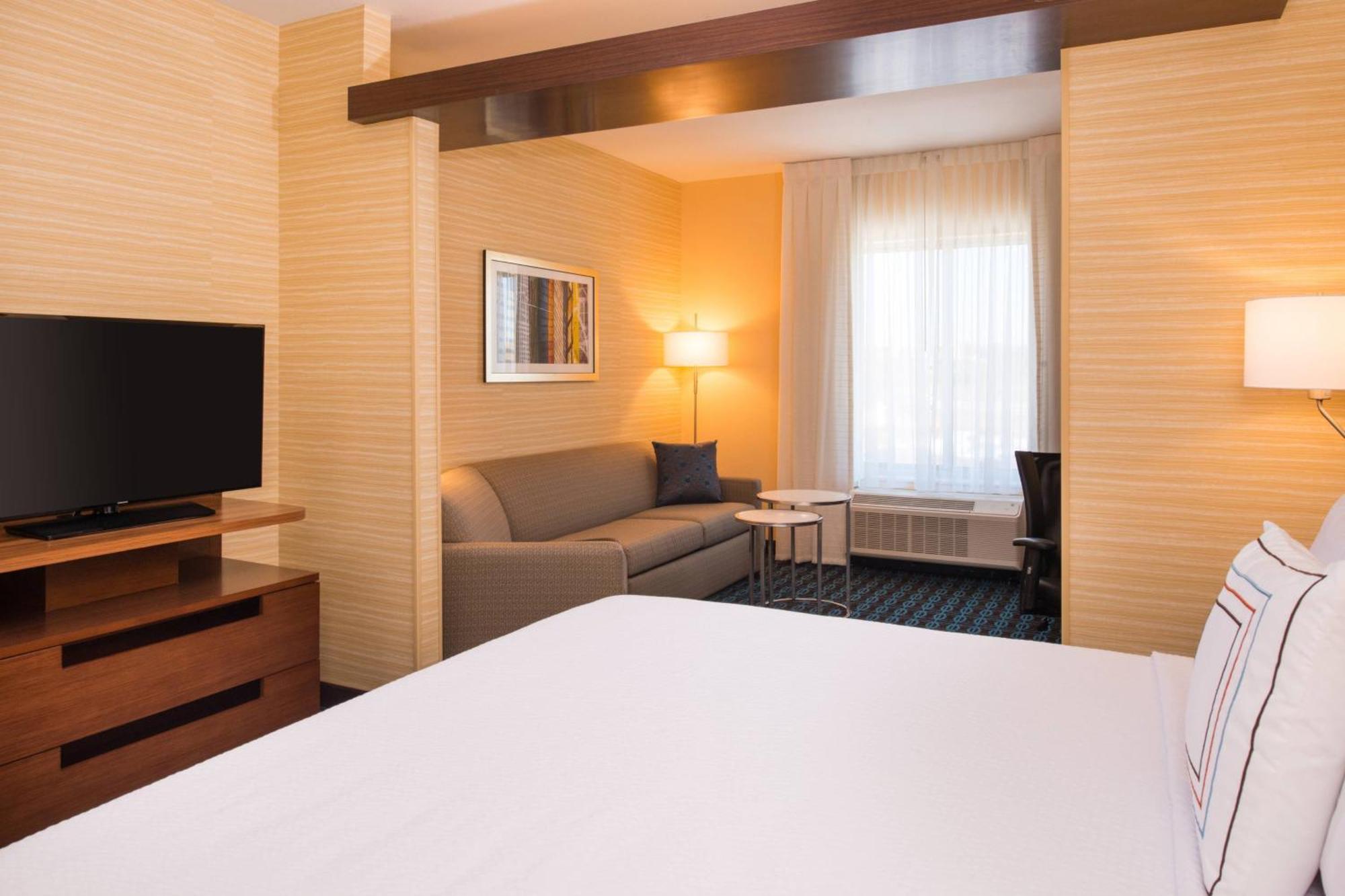 Fairfield Inn & Suites By Marriott Akron Stow Exterior photo