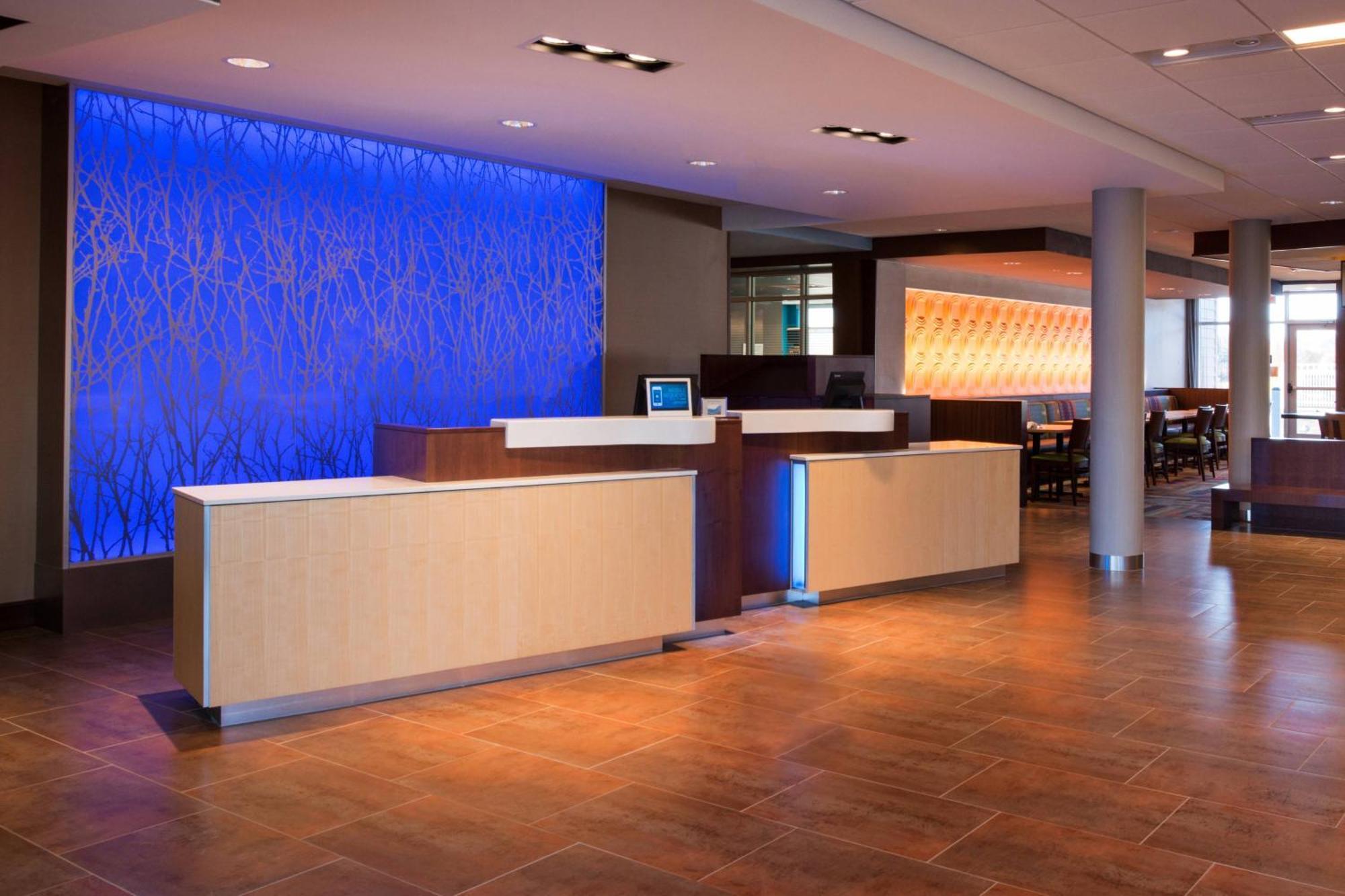 Fairfield Inn & Suites By Marriott Akron Stow Exterior photo